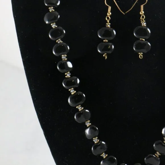 KAZURI Mini Shale Black Earthen Clay Jewelry Bundle Set - Picture 4 of 9